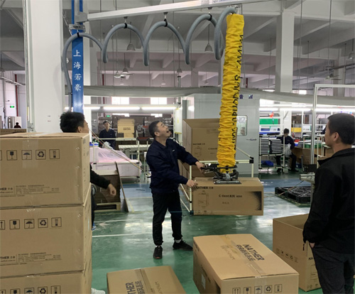 真空青青草网站在线观看上料的安全性非常重要